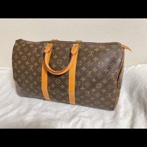 Authentic LV Keepal 40